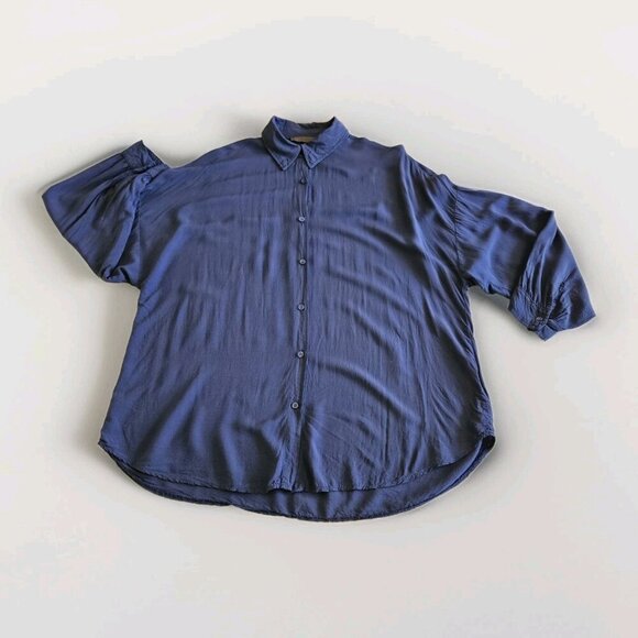 Lola Made In Italy Top Womens S Navy Buttons LS Lightweight Oversized Viscose - Picture 11 of 15